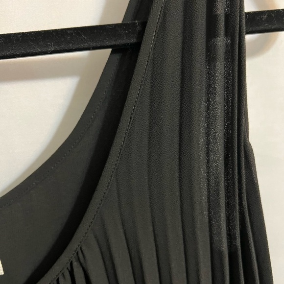 Michael Kors pleated sleeveless dress size S. New with tag but no belt. - Picture 6 of 7